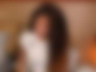 Live cam show with Nayahh - Drinking on crypto-cams