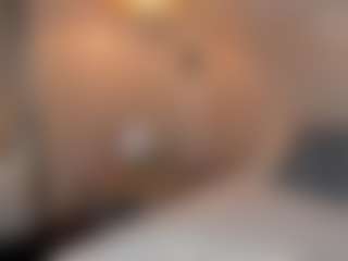 Live cam show with Nayahh - Athletic on https://playwithruby.com