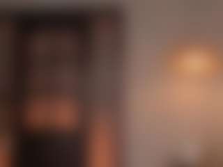 Live cam show with Nayahh - Ebony on milfzrlive.com | colombia