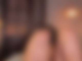 Live cam show with Nayahh - Black Shaved Pussy on sexylive.show