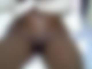 Live cam show with queentalia - Ebony on live18s.com | kenya