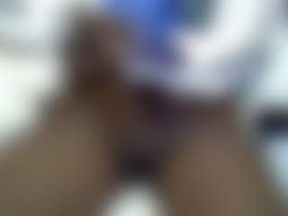 Live cam show with queentalia - Small Ass on CamwithHer