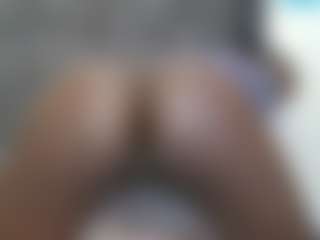 Live cam show with queentalia - Ebony Fetish on Dolls Live
