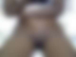 Live cam show with queentalia - Ebony Petite on liverealitysex.com