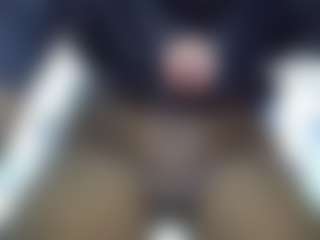 Live cam show with queentalia - Tease on Uber Horny