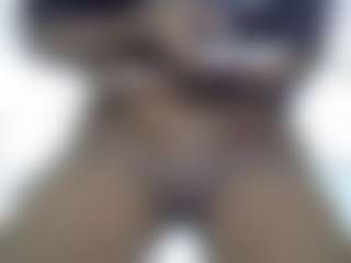 Live cam show with queentalia - Ebony Petite on fapnchat