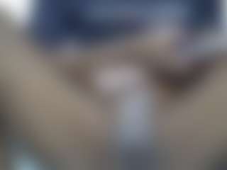 Live cam show with queentalia - Brown Eyes Ebony on Camsoda