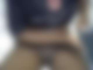 Live cam show with queentalia - Black Petite on CamClone