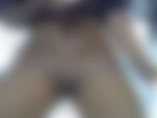 Live cam show with queentalia - Ebony Petite on Cam Slut