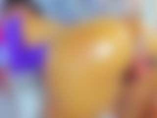 liaantonela69's Live Sex Cam Show