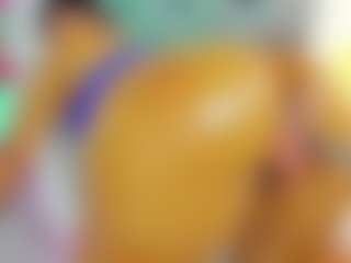 liaantonela69's Live Sex Cam Show
