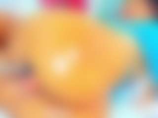 liaantonela69's Live Sex Cam Show