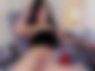 Mia-Thompson-1's Live Sex Cam Show