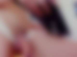 Mia-Thompson-1's Live Sex Cam Show