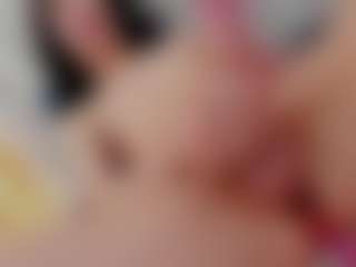 Mia-Thompson-1's Live Sex Cam Show