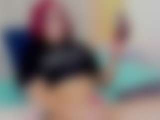 Mia-Thompson-1's Live Sex Cam Show