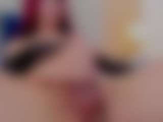 Mia-Thompson-1's Live Sex Cam Show