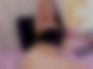 Live cam show with Mia-Thompson-1 - Drinking on CamSodaAdn
