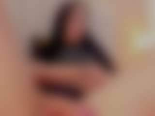Mia-Thompson-1's Live Sex Cam Show