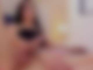 Mia-Thompson-1's Live Sex Cam Show