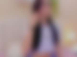 Live cam show with Mia-Thompson-1 - Smoking on SpankPalCams