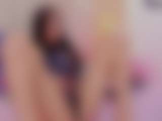 Mia-Thompson-1's Live Sex Cam Show