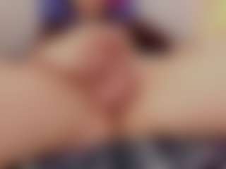 Live cam show with Mia-Thompson-1 - Black Hair on Camsoda