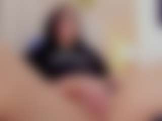 Live cam show with Mia-Thompson-1 - Black Hair on Camsoda