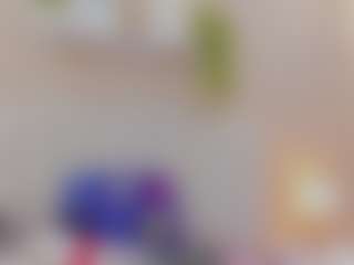 Mia-Thompson-1's Live Sex Cam Show