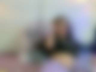 Show de cam en vivo con Mia-Thompson-1 - Facial Piercings en Camsoda