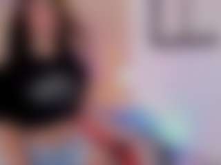 Live cam show with Mia-Thompson-1 - Teen (18+) on Camsoda