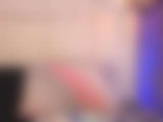 Live cam show with Mia-Thompson-1 - Facial Piercings on Camsoda