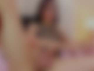 Live cam show with Mia-Thompson-1 - White on Camsoda | colombia