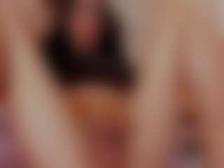 Mia-Thompson-1's Live Sex Cam Show