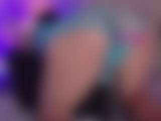 Live cam show with Mia-Thompson-1 - Young Adult on x69.live