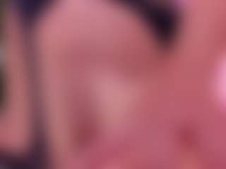 Live cam show with Antonella-Grayy - Bikini on Chatstar