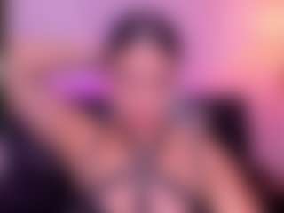 Live cam show with Antonella-Grayy - Cute on CamwithHer
