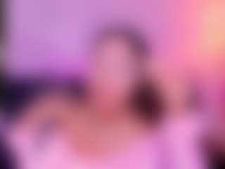 Live cam show with Antonella-Grayy - Cute on Camsoda