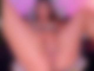 Live cam show with Antonella-Grayy - Amateur on Camsoda