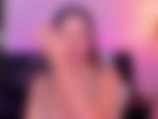 Live cam show with Antonella-Grayy - Twerk on SpunkLive