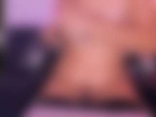 Live cam show with Antonella-Grayy - Small Tits on Dare Cams