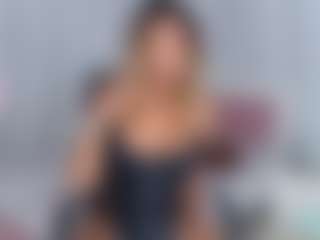 Live cam show with EylinMontana - Big Ass on Free Soda