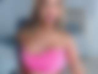 Live cam show with EylinMontana - White Curvy on TeamSkeetLive | colombia