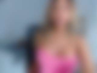 Live cam show with EylinMontana - Thong on Uber Horny