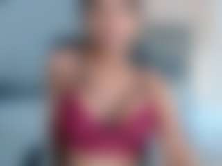 Live cam show with EylinMontana - Bedroom Big Tits on Dare Cams