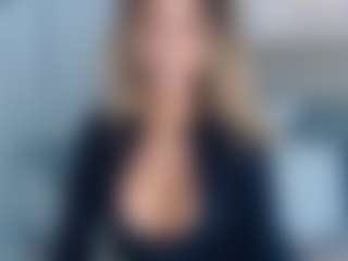 Live cam show with EylinMontana - Brown Eyes on parknlotfishbdy
