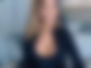 EylinMontana's Live Sex Cam Show