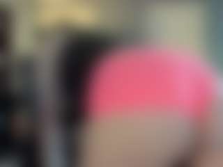 Live cam show with TawneyDarling - Living Room on intimatelivegirls.com