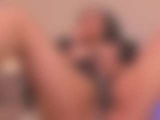 emyli's Live Sex Cam Show