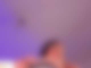emyli's Live Sex Cam Show